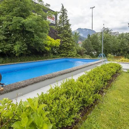 Appartamento In Carinthia With Pool Tröpolach